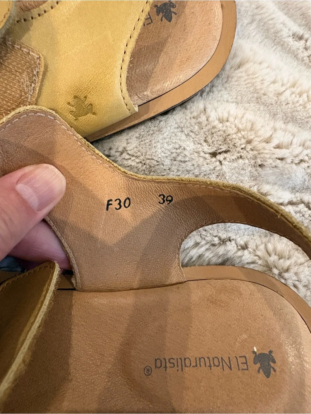 El Naturalista Women's Mustard Yellow Leather Velcro Sandals